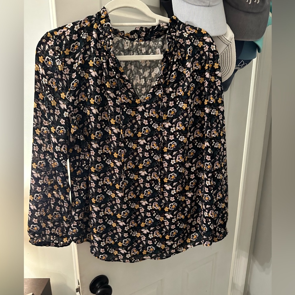 LOFT floral long sleeve blouse
